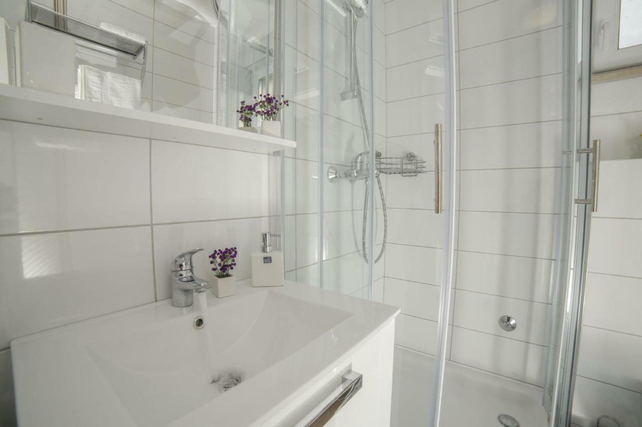 Amazing Luxury 4Star Apartment Laura Supetar Zewnętrze zdjęcie