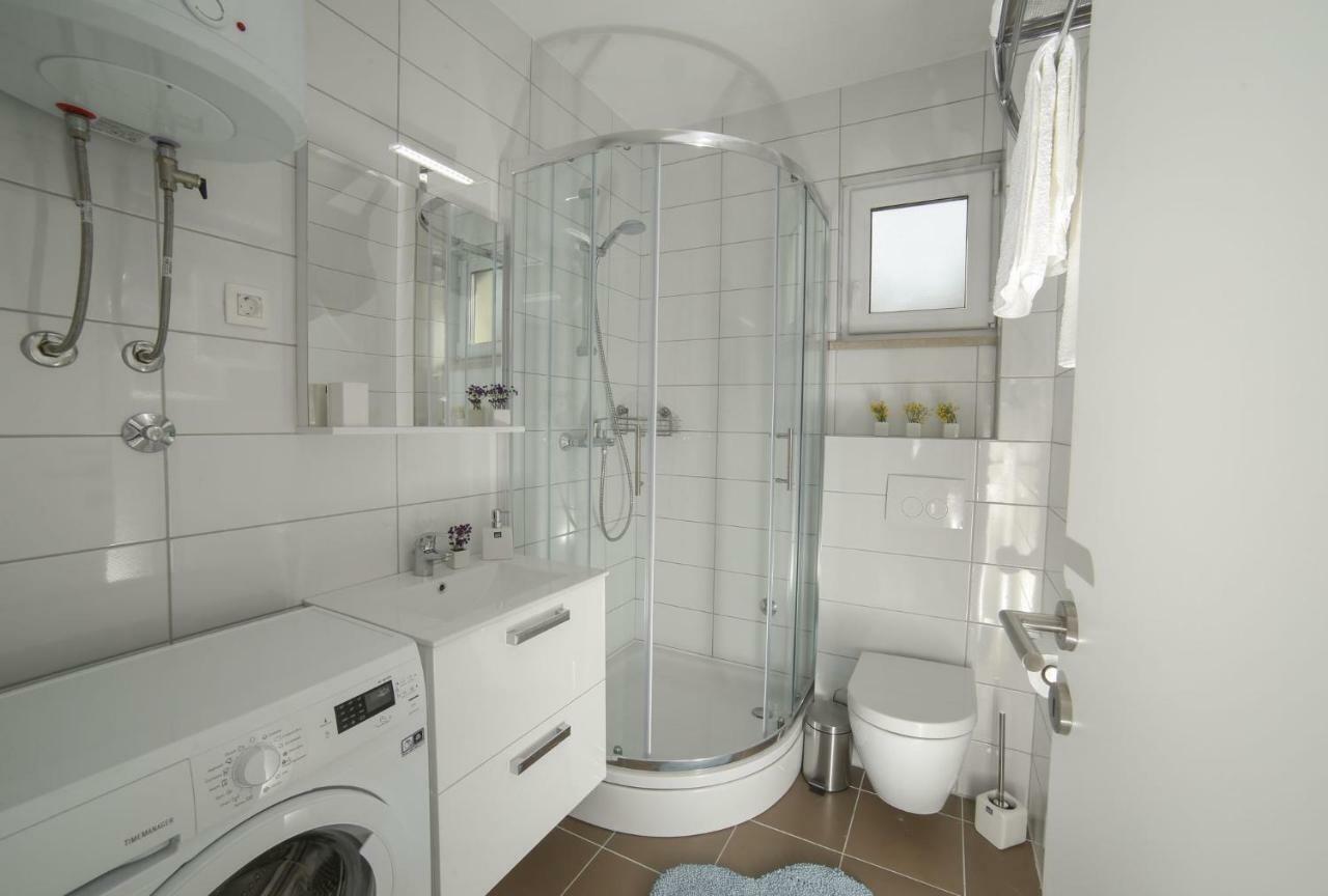 Amazing Luxury 4Star Apartment Laura Supetar Zewnętrze zdjęcie